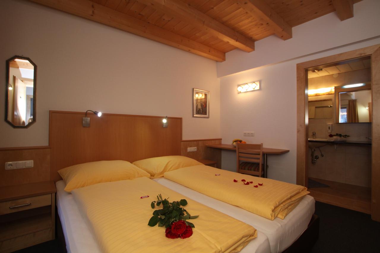 Gaestehaus Alpina Sankt Anton am Arlberg Luaran gambar