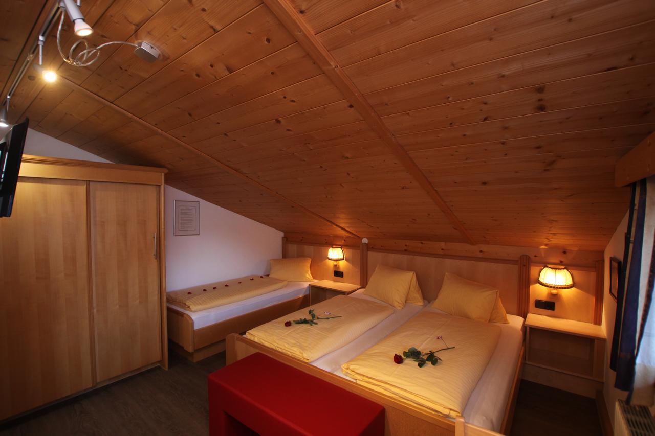 Gaestehaus Alpina Sankt Anton am Arlberg Luaran gambar