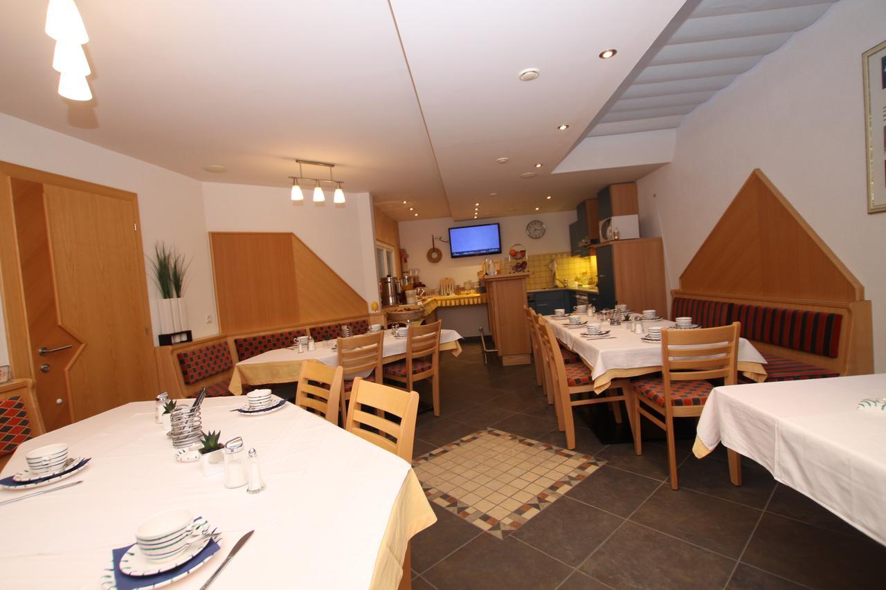 Gaestehaus Alpina Sankt Anton am Arlberg Luaran gambar
